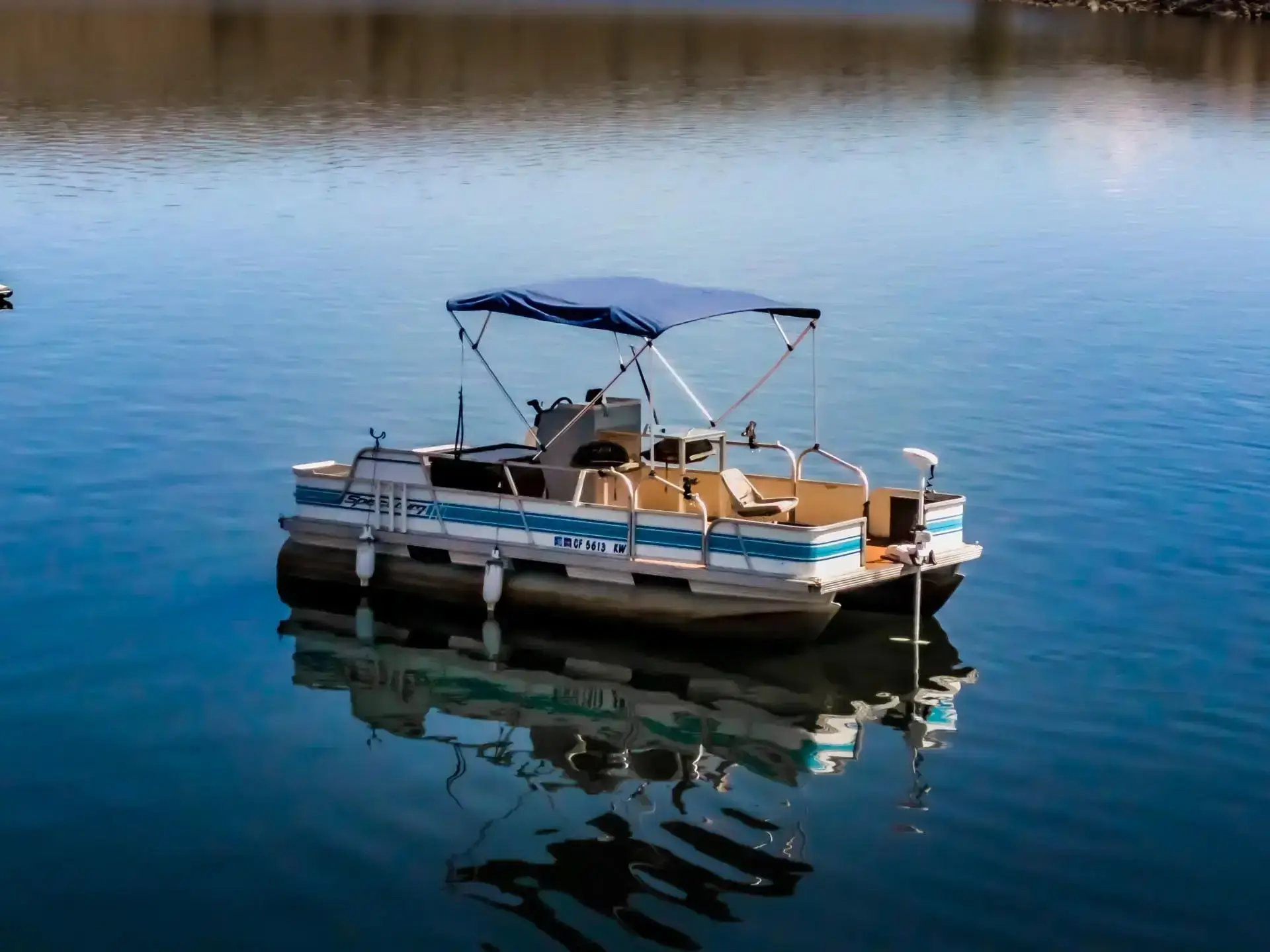 18ft Spectrum Custom Pontoon Boat